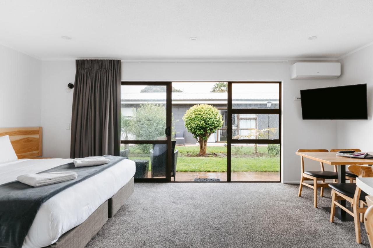 טאורנגה Cobblestone Court Motel - Wenzel Motels מראה חיצוני תמונה