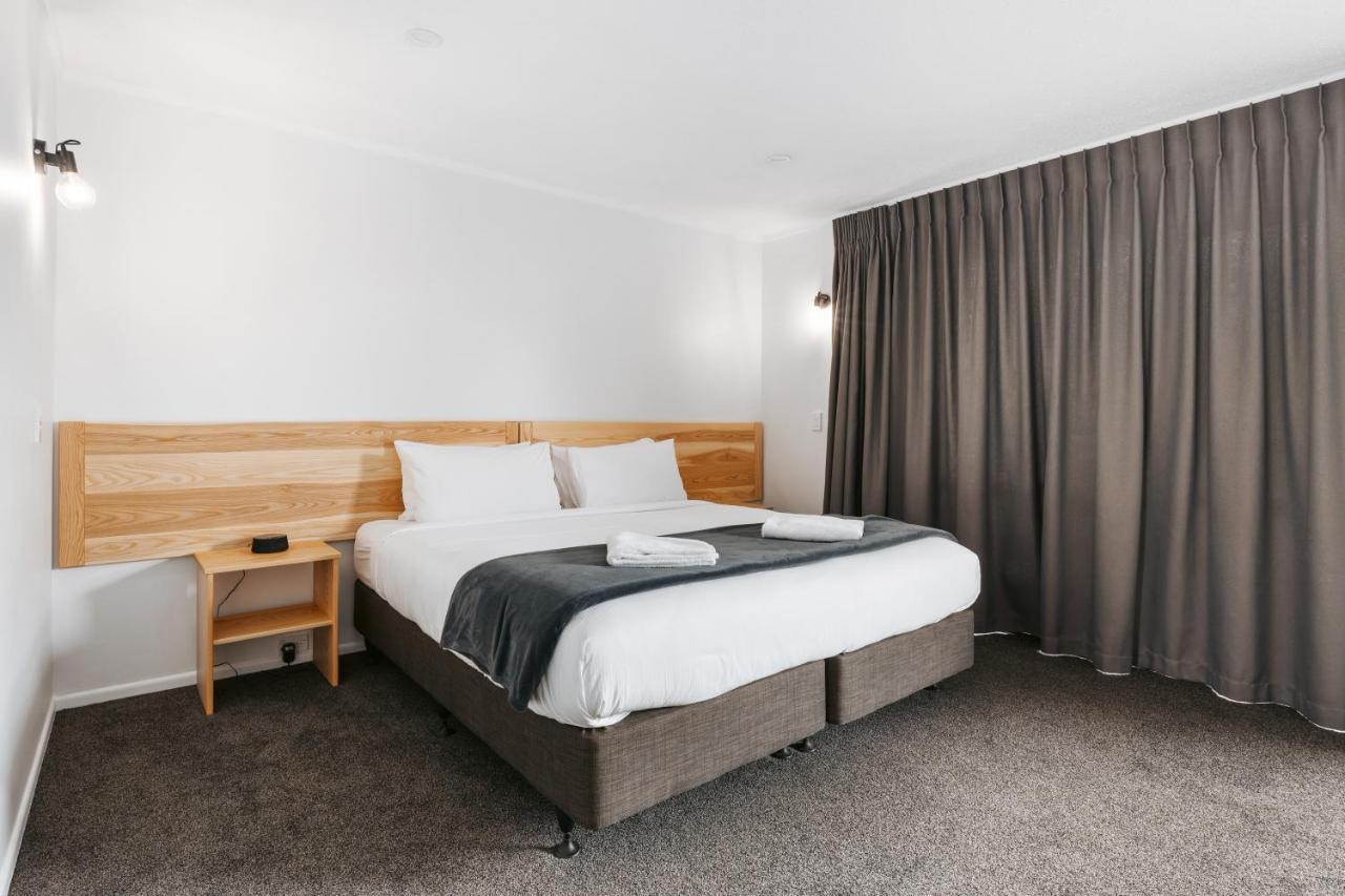 טאורנגה Cobblestone Court Motel - Wenzel Motels מראה חיצוני תמונה