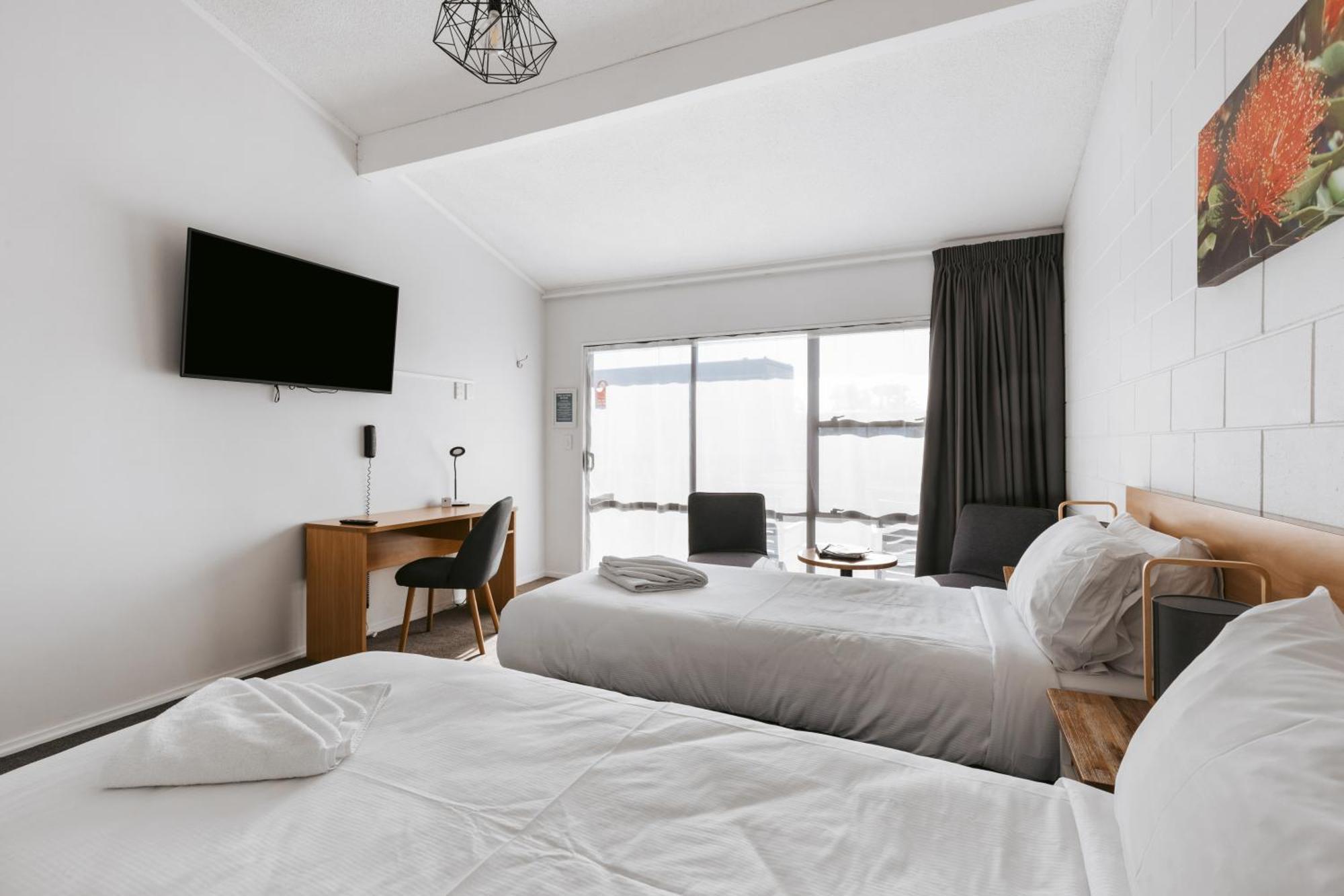 טאורנגה Cobblestone Court Motel - Wenzel Motels מראה חיצוני תמונה
