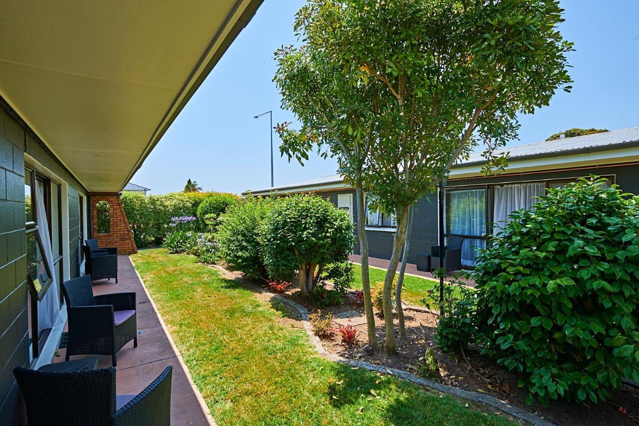 טאורנגה Cobblestone Court Motel - Wenzel Motels מראה חיצוני תמונה